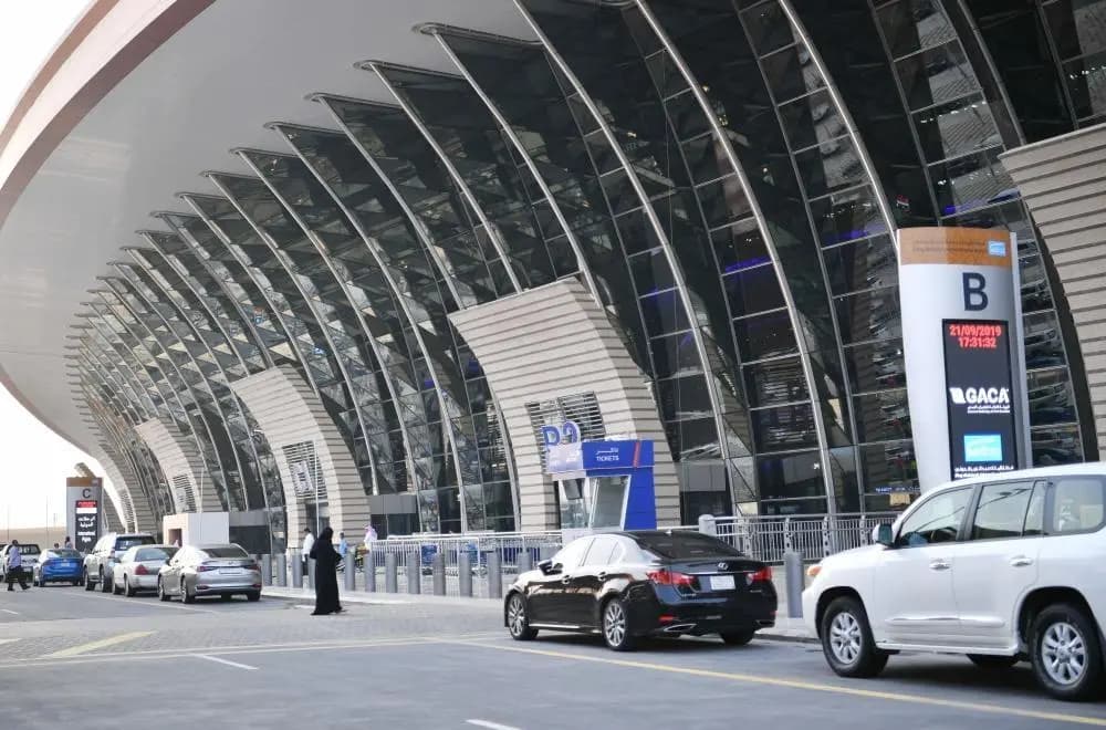 Private transfer service for Jeddah Airport → Madinah Hotel